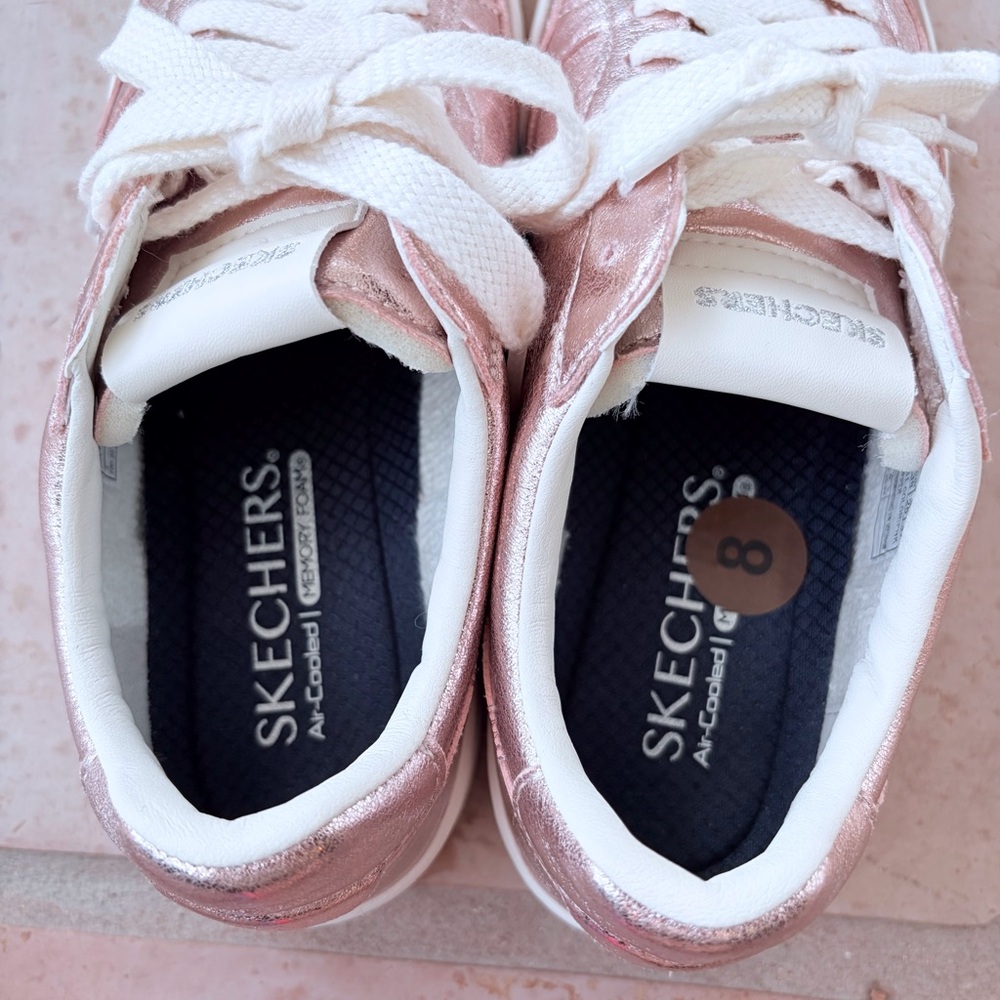 Skechers Women's Sport Court 2.0-Much Metallic Sneaker Sz 8 Rose Gold / Pink New - Picture 4 of 16